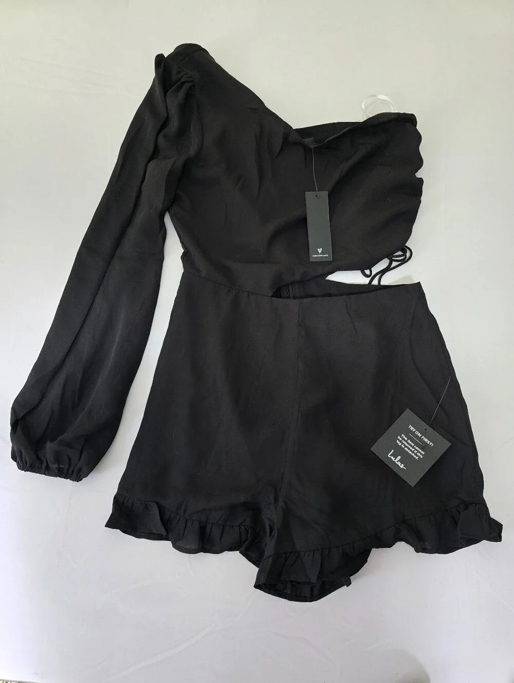 Lulus Dream Plans black one-shoulder cutout romper Size Small NWT - Picture 2 of 16